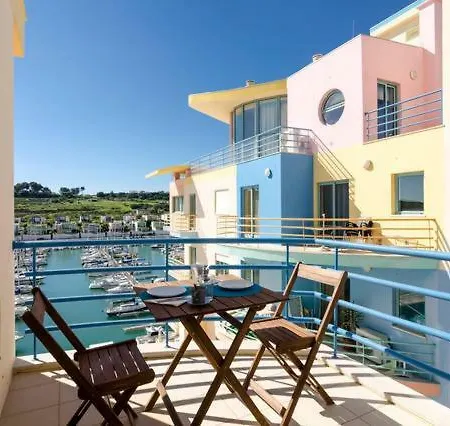 Marinaview Apartment *