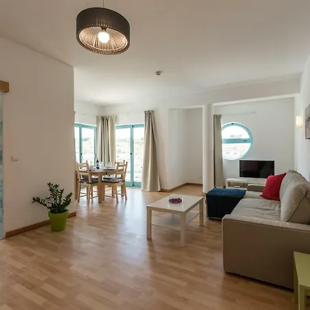Marinaview Apartment *